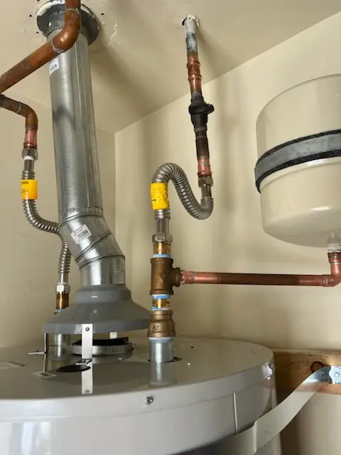 Water heater installation and plumbing repair in Gresham-Southwest